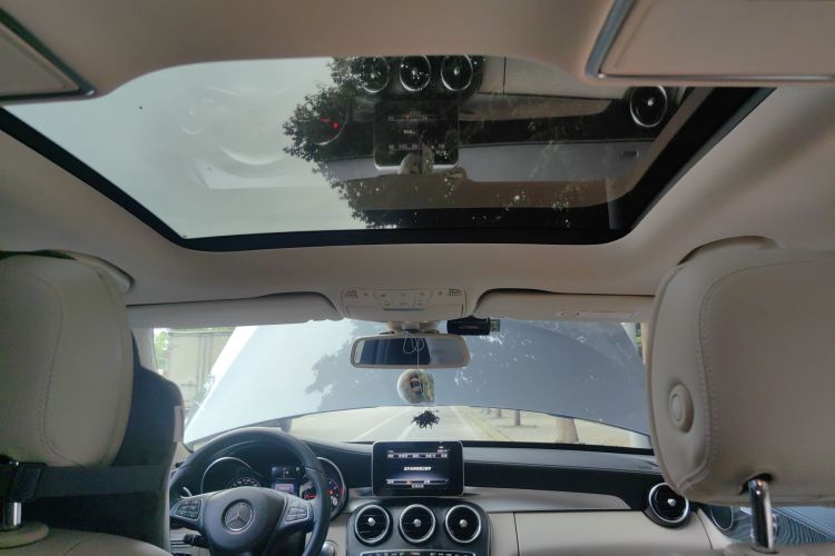 奔驰C级 2017款 改款 C 200 L 运动版局部细节22