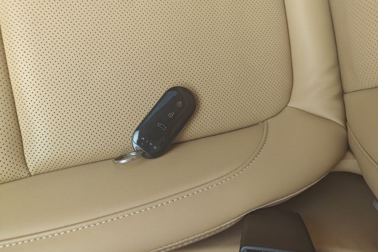 鸿蒙智行 问界M5 2022款 增程四驱性能版中控内饰11