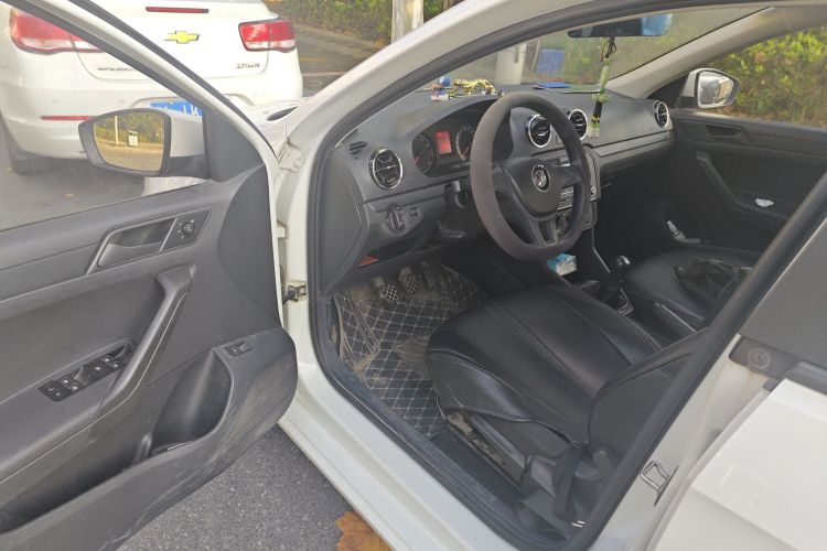 大众 捷达 2017款 1.5L 手动时尚型中控内饰20