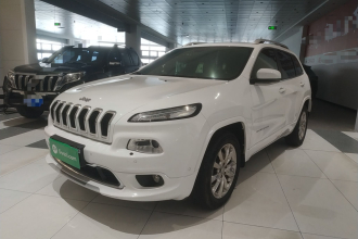 Jeep 自由光 2017款 2.4L 优越版