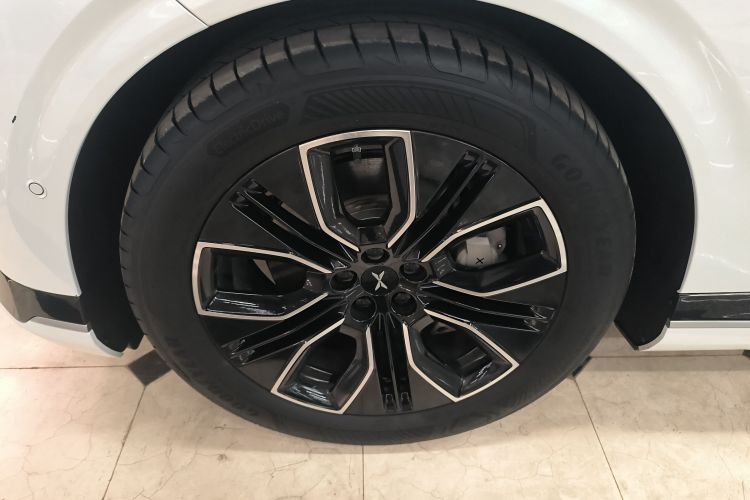 小鹏G9 2025款 625 长续航 Max车身外观6007