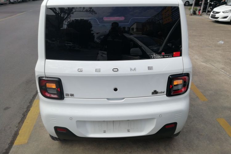 吉利银河 2024款 熊猫mini 200km 耐力熊车身外观6