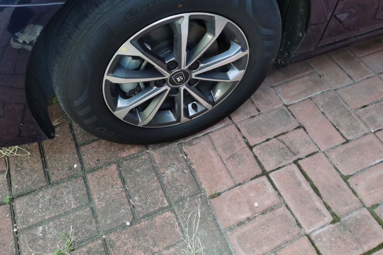 比亚迪 秦PLUS 2023款 冠军版 DM-i 55KM领先型车身外观6007