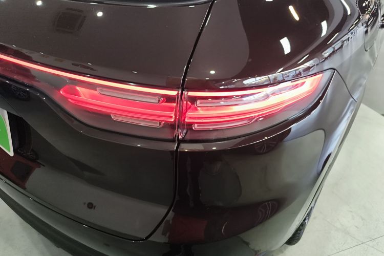 保时捷 2019款 Cayenne 3.0T车身外观6006