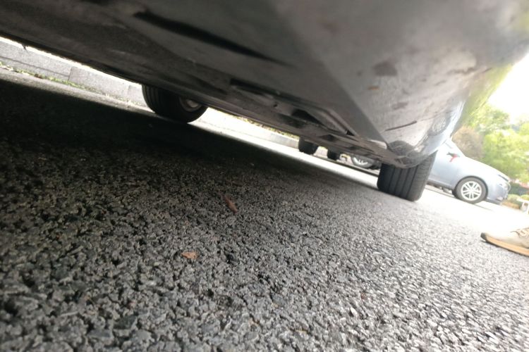 奥迪A8 2013款 A8L 45 TFSI quattro豪华型局部细节9004