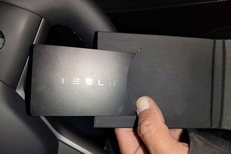 特斯拉 Model Y 2023款 长续航全轮驱动版中控内饰11