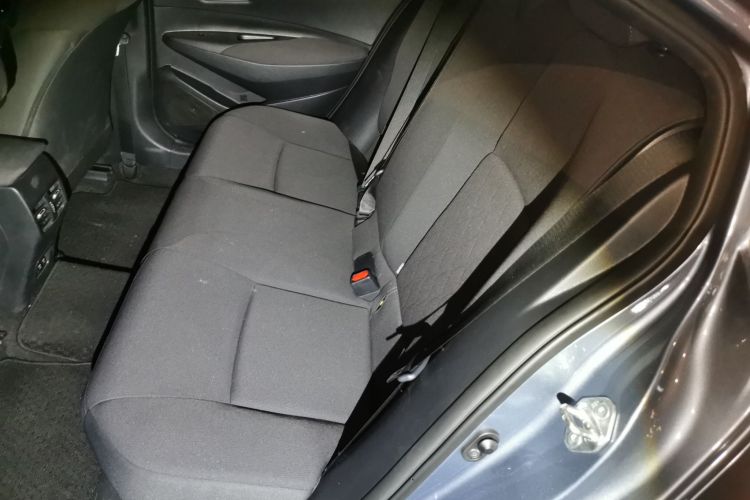 丰田 卡罗拉 2021款 双擎 1.8L E-CVT精英版中控内饰21