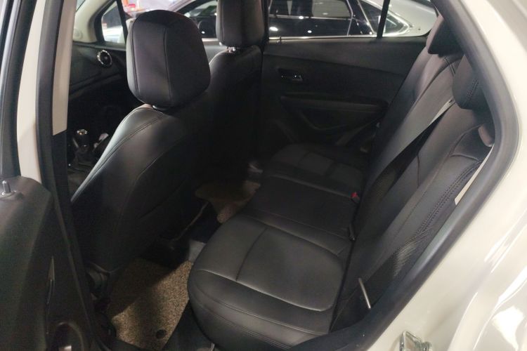 雪佛兰 创酷 2016款 1.4T 手动两驱舒适天窗版中控内饰21