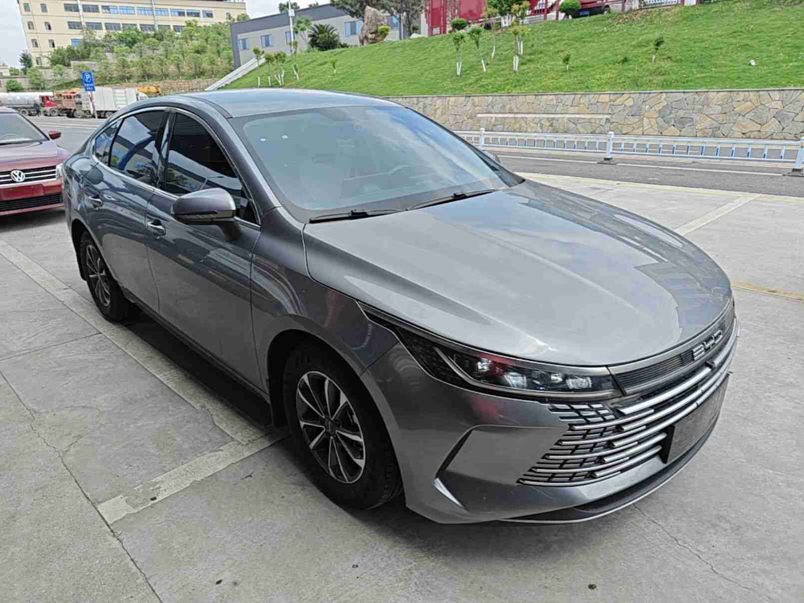 车辆右前45度视角