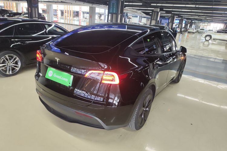特斯拉 Model Y 2022款 改款 后轮驱动版车身外观6004