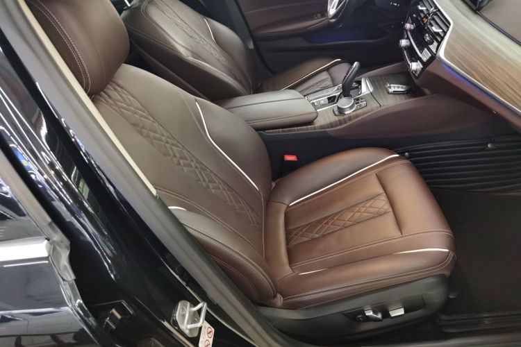 宝马5系新能源 2020款 里程升级版 530Le 豪华套装局部细节41