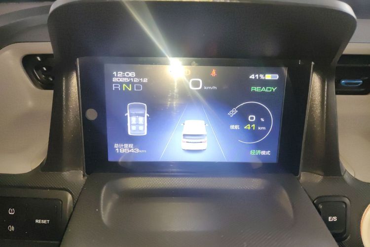 五菱汽车 宏光MINIEV 2020款 自在款 磷酸铁锂中控内饰14