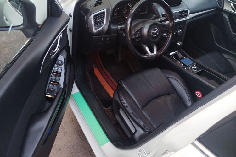 马自达3 昂克赛拉 2017款 两厢 1.5L 自动豪华型 国V中控内饰20