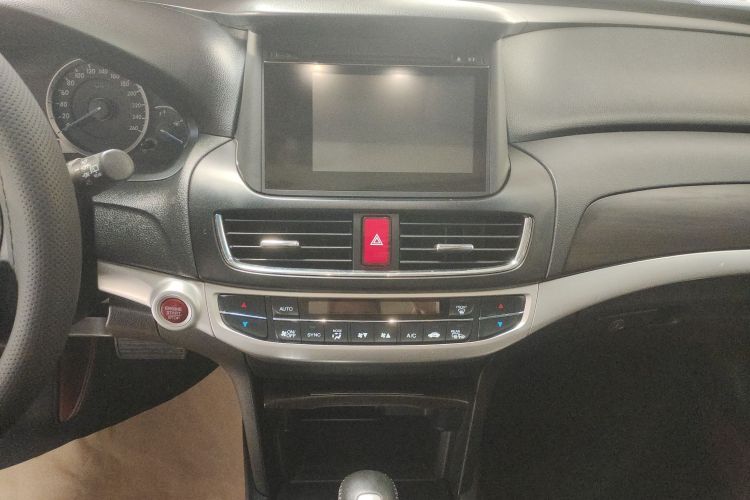 本田 歌诗图 2014款 2.4L 豪华版中控内饰16