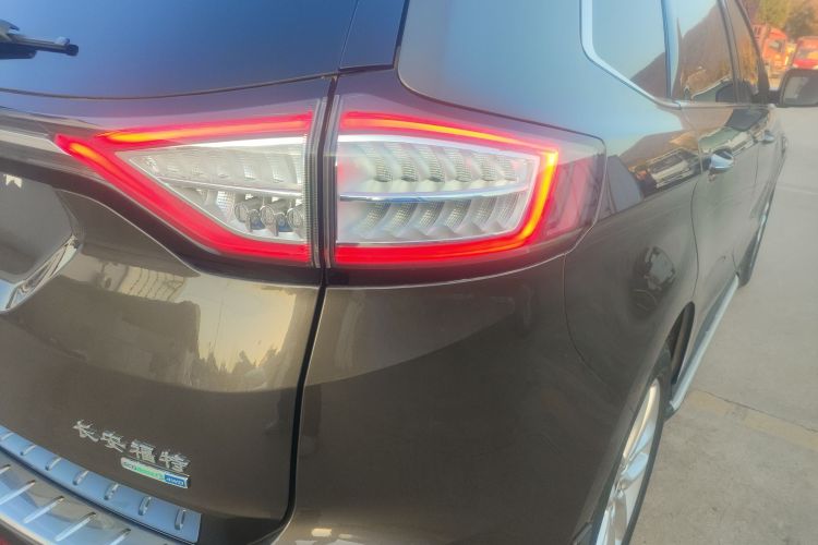 福特 锐界 2016款 EcoBoost 245 四驱尊锐型 7座车身外观9