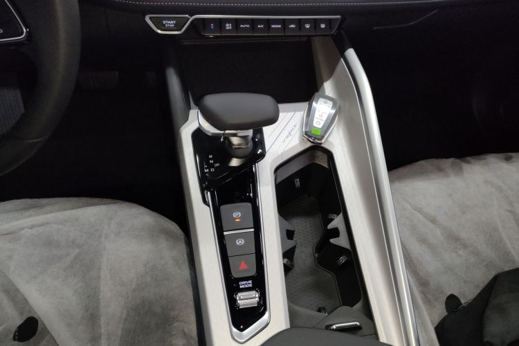 吉利汽车 星瑞 2025款 东方曜 1.5TD 扶摇版中控内饰18