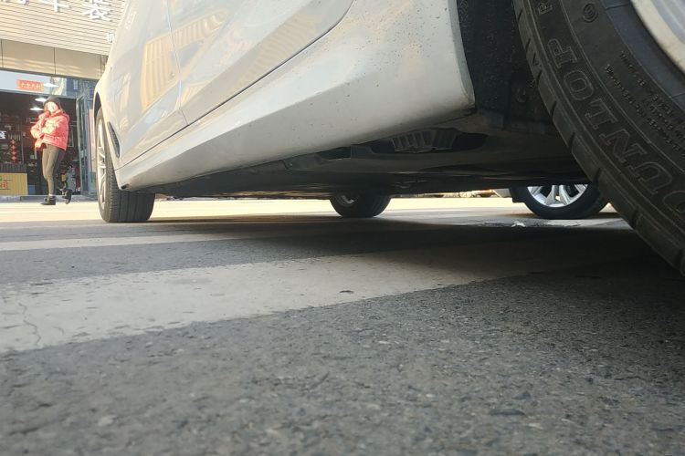 宝马5系 2019款 525Li M运动套装局部细节9002