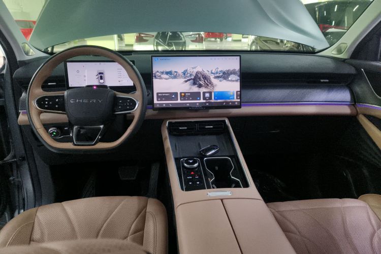 奇瑞 瑞虎8 L 2024款 2.0T 两驱尊贵版 5座中控内饰7002