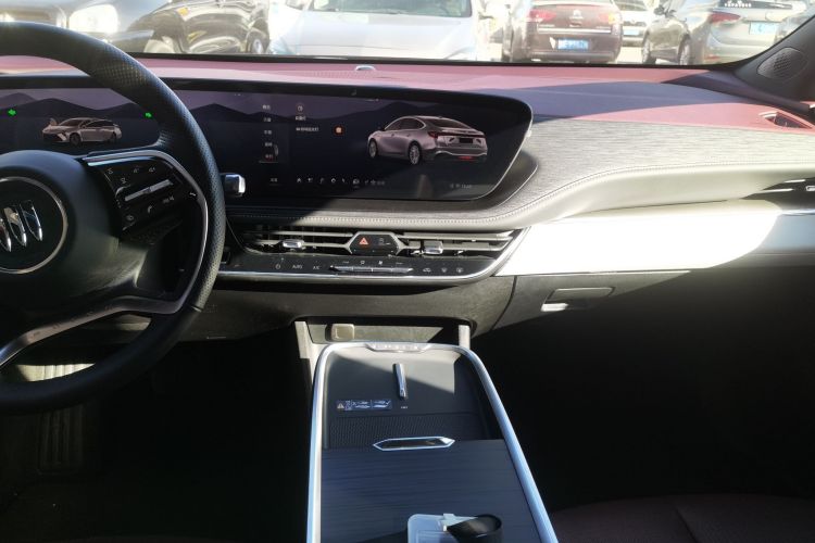 别克 君越 2023款 28T 越尊版中控内饰16