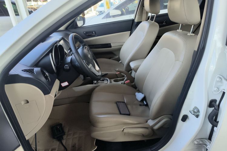 长安 逸动 2014款 1.6L 自动豪华型局部细节19