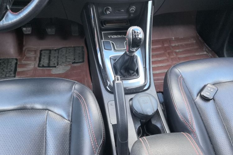 奇瑞 瑞虎5 2016款 1.5T 手动家悦信赖版局部细节18