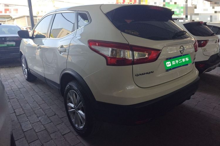 日产 逍客 2017款 2.0L CVT精英版 国V车身外观4