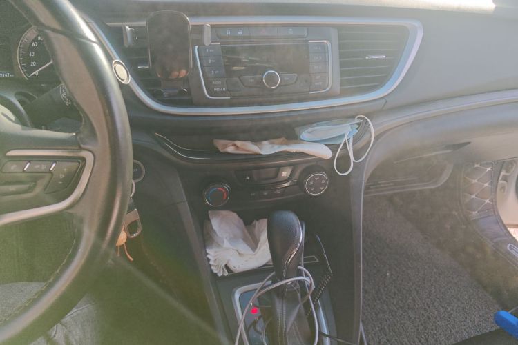 别克 英朗 2018款 18T 自动精英型中控内饰16