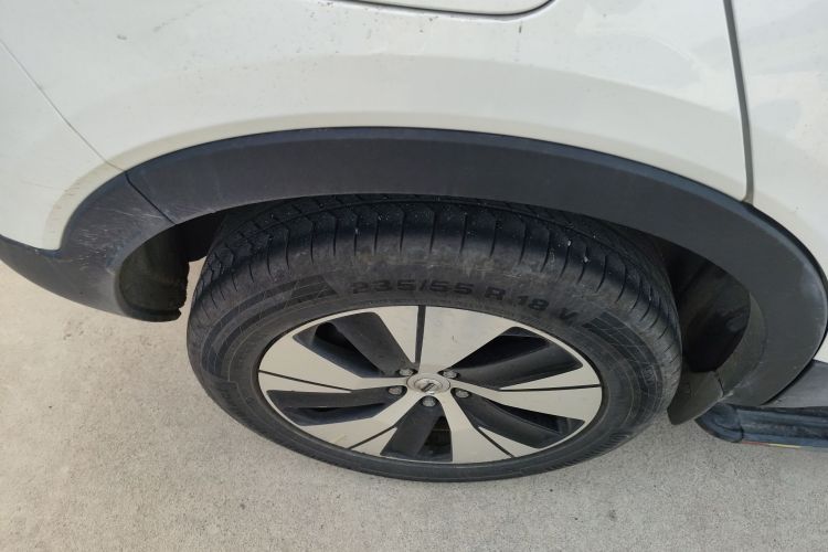 沃尔沃XC40 2023款 B3 智远豪华版车身外观6008