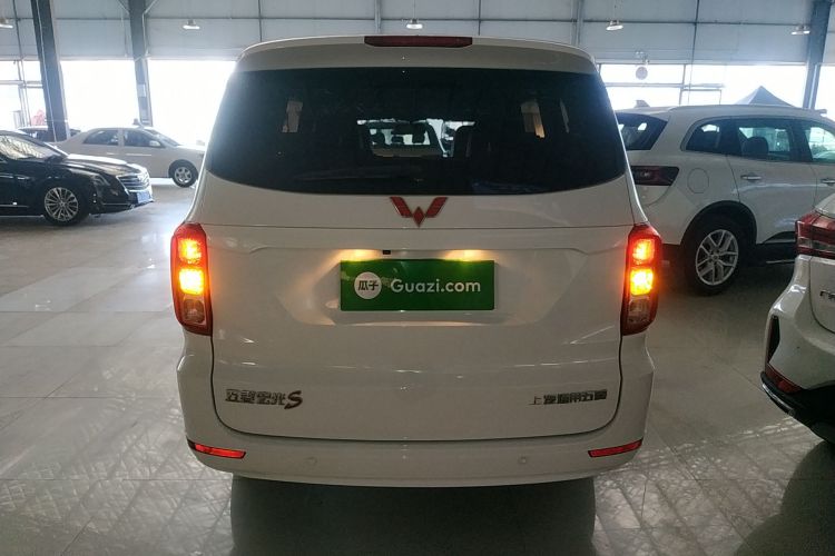 五菱汽车 五菱宏光 2018款 1.5L S舒适型L2B车身外观6