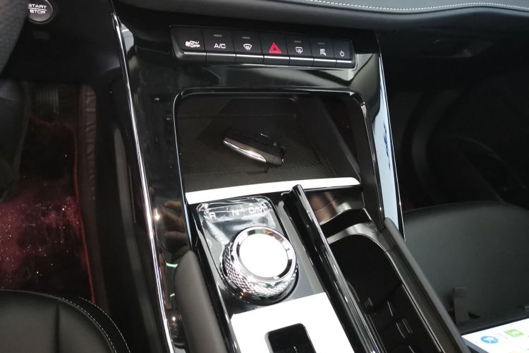 哈弗H6 2024款 1.5T 两驱经典版中控内饰18