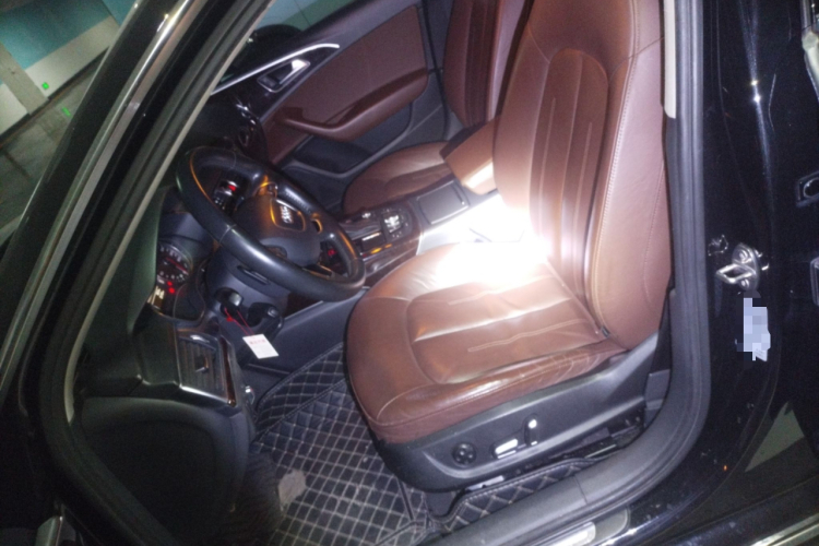 奥迪A6L 2017款 30 FSI 技术型局部细节19