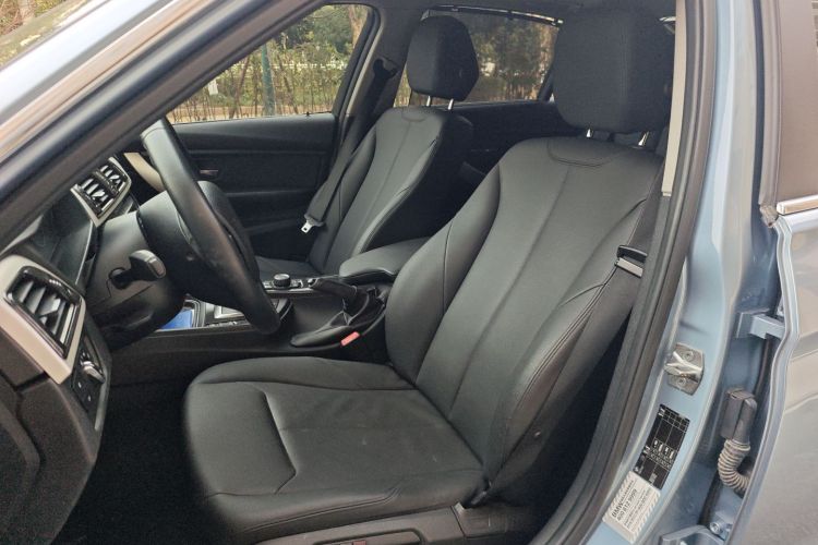 宝马3系 2015款 320Li 超悦版时尚型中控内饰19