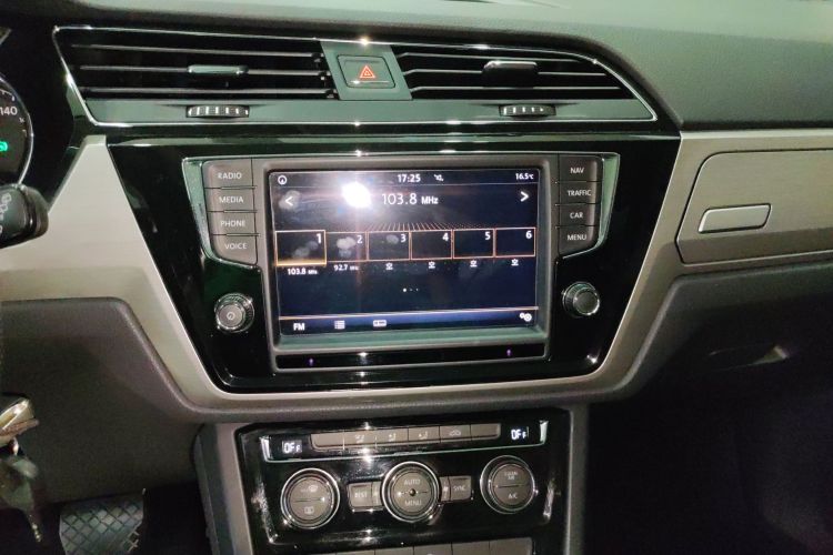 大众 2018款 途安L 280TSI DSG舒适版 7座 国V局部细节16