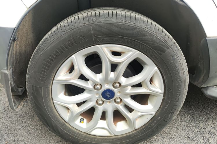 福特 翼搏 2013款 1.5L 自动尊贵型车身外观6008