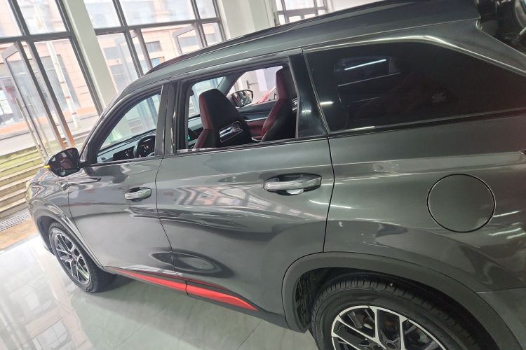 长安CS75 PLUS 2022款 第二代 1.5T 自动豪华型车身外观4