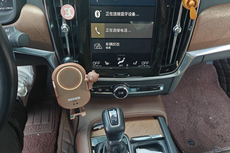 沃尔沃S90 2019款 T5 智远版中控内饰16