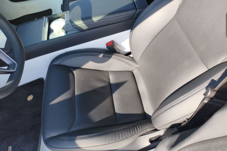 特斯拉 Model 3 2023款 后轮驱动版局部细节19