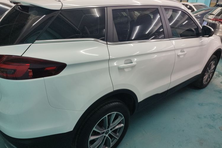 吉利汽车 博越 2021款 百万款 1.8TD DCT两驱豪华型车身外观7