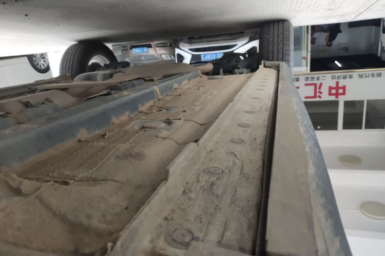 丰田 锋兰达 2023款 2.0L CVT精英版局部细节9001