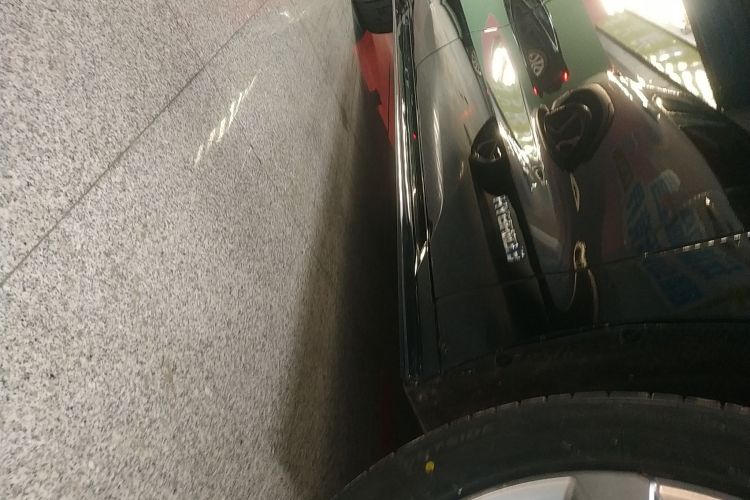 丰田 赛那SIENNA 2023款 2.5L混动 尊贵版局部细节9001