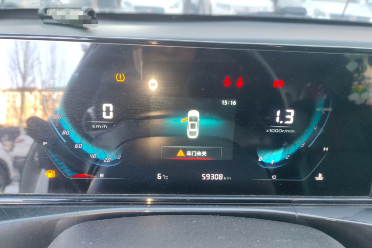 长安 逸动 2020款 PLUS 1.6L GDI 手动豪华型中控内饰14