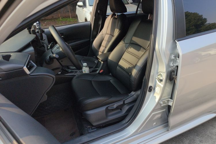 丰田 雷凌 2021款 TNGA 1.5L CVT进取版中控内饰19