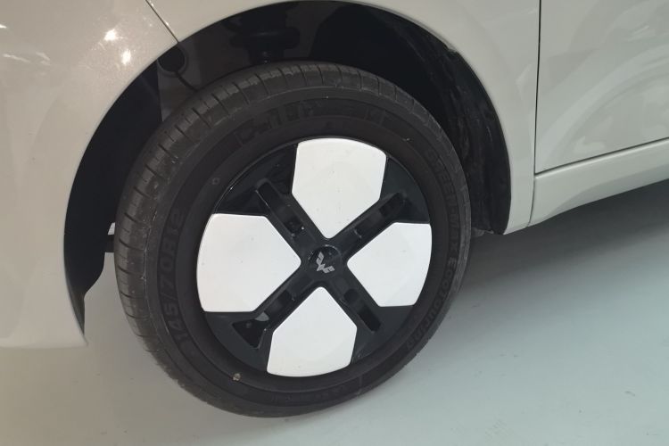 五菱汽车 宏光MINIEV 2024款 第三代 215km 进阶版车身外观6007