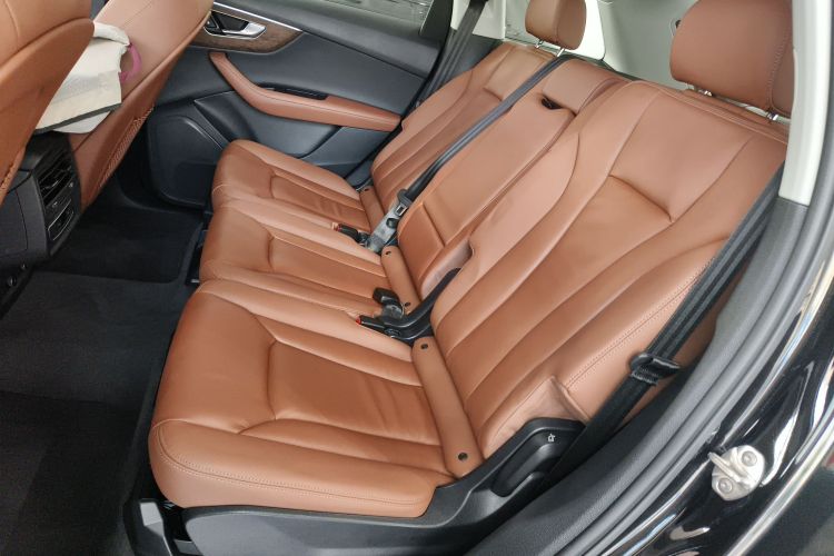 奥迪Q7 2024款 45 TFSI quattro S line黑武士型中控内饰21