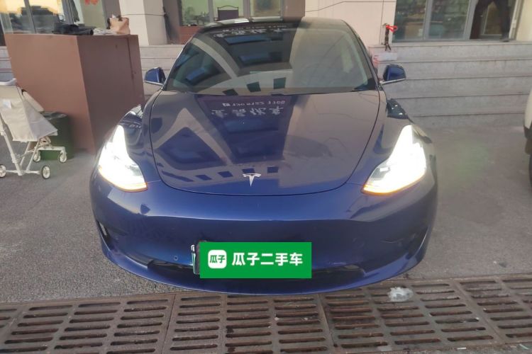 特斯拉 Model 3 2019款 标准续航后驱升级版车身外观2