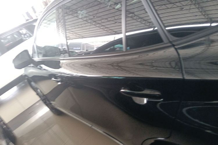 丰田 威飒 2023款 2.0L CVT两驱尊贵版车身外观6003