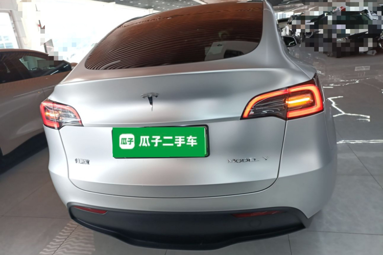 特斯拉 Model Y 2022款 改款 后轮驱动版车身外观6