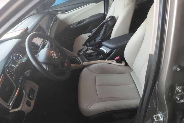 别克 英朗 2021款 典范 1.5L 自动精英型中控内饰19