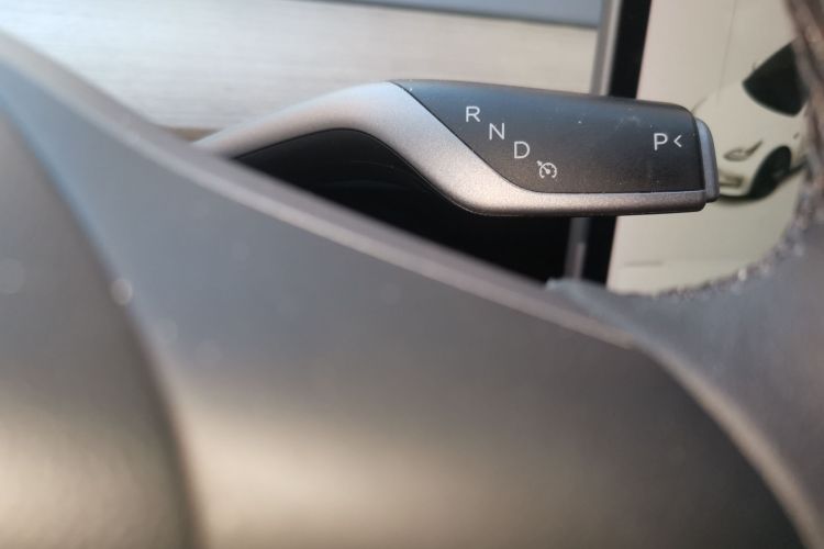 特斯拉 Model 3 2020款 改款 标准续航后驱升级版中控内饰18