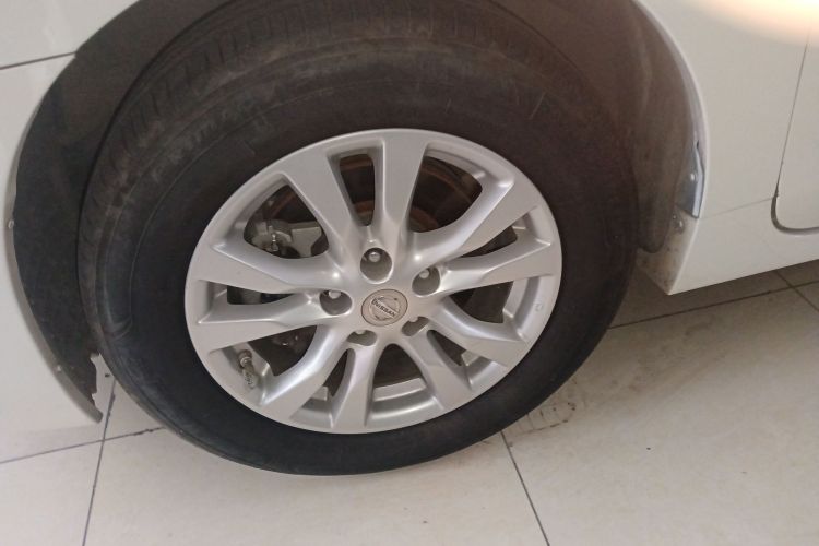 日产 天籁 2013款 2.0L XL舒适版车身外观6007